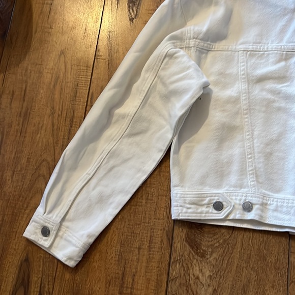NWT Judy Blue White Denim Jacket Medium Cropped - Picture 13 of 14